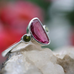 Pink Flat-Cut Tourmaline Ring with Green Accents – 925 Sterling Silver