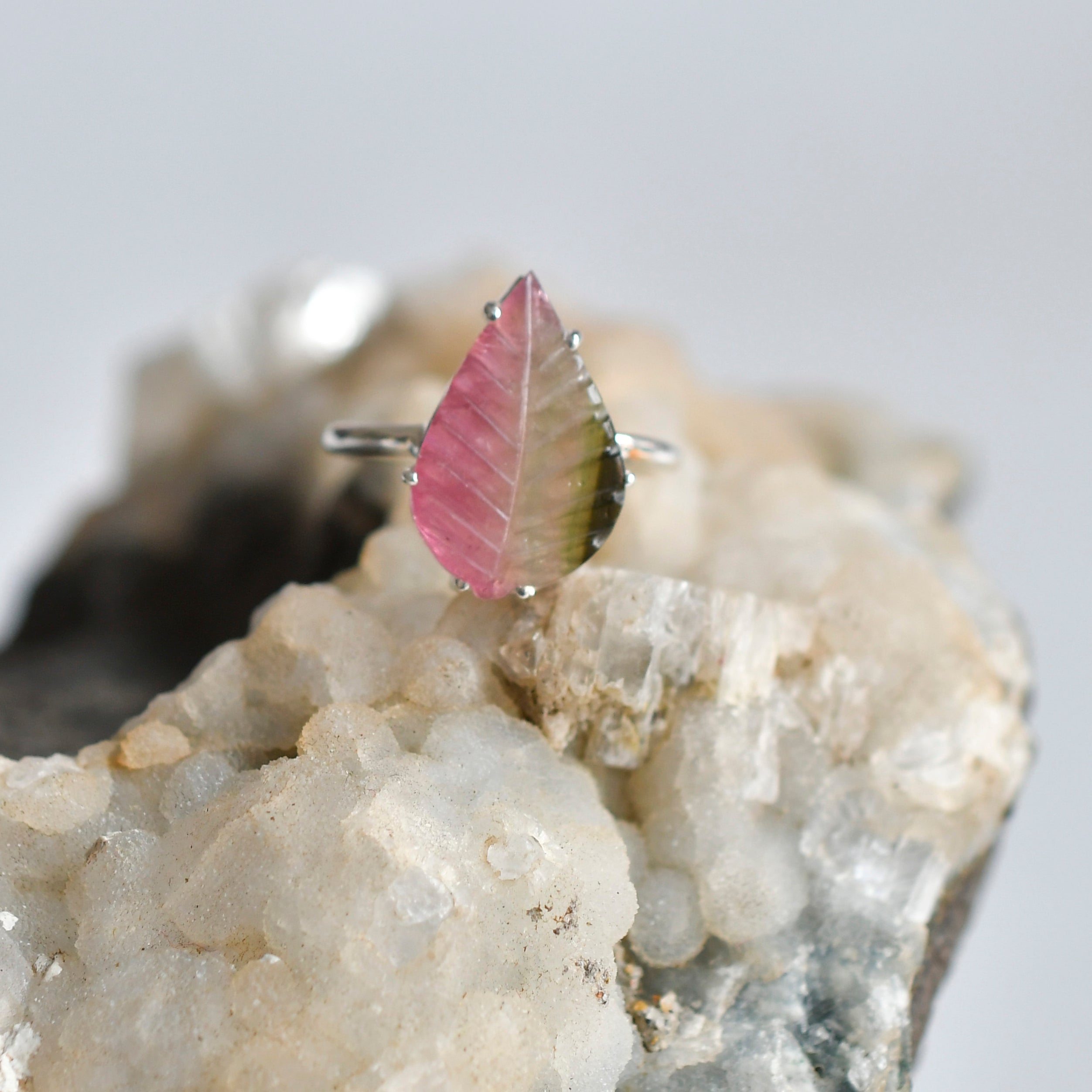 Bicolor Tourmaline Big Leaf Ring – 925 Sterling Silver